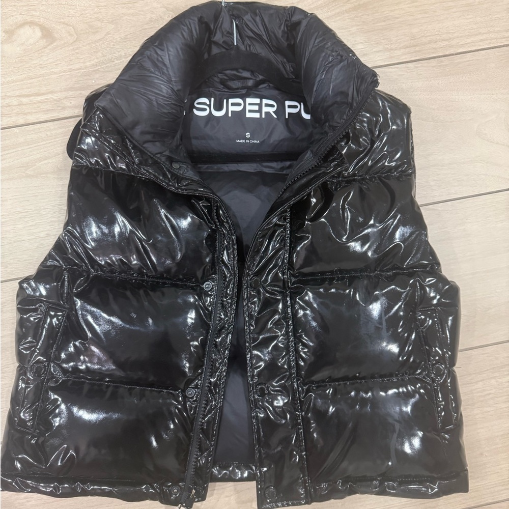 Aritzia Black Puffer Vest